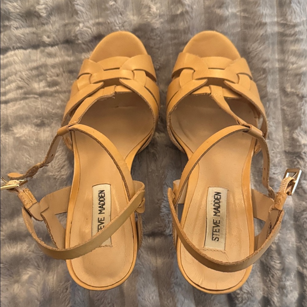 Steve Madden Beige Strappy Sandals